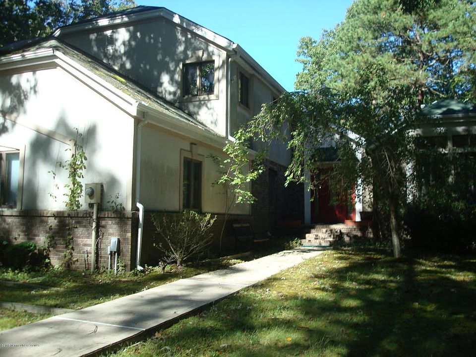 1st image of 1568 Beaver Hollow Dr