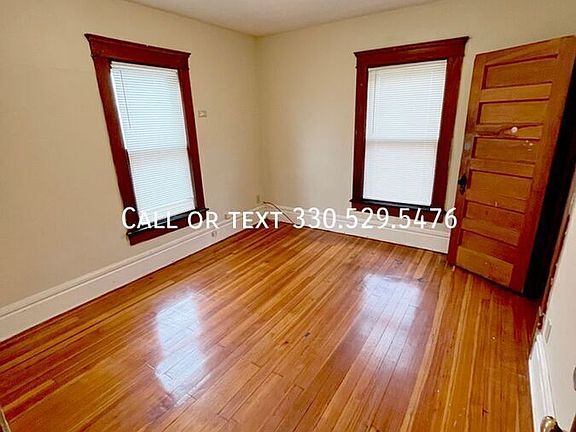 4th image of 34 Grand Ave #2