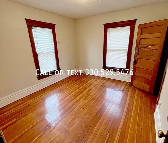 34 Grand Ave #2 — Photo 4