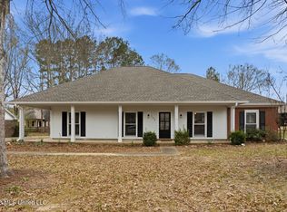 105 Oak Ridge Cir, Madison, MS 39110