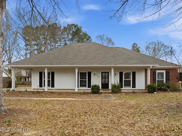 105 Oak Ridge Cir, Madison, MS 39110