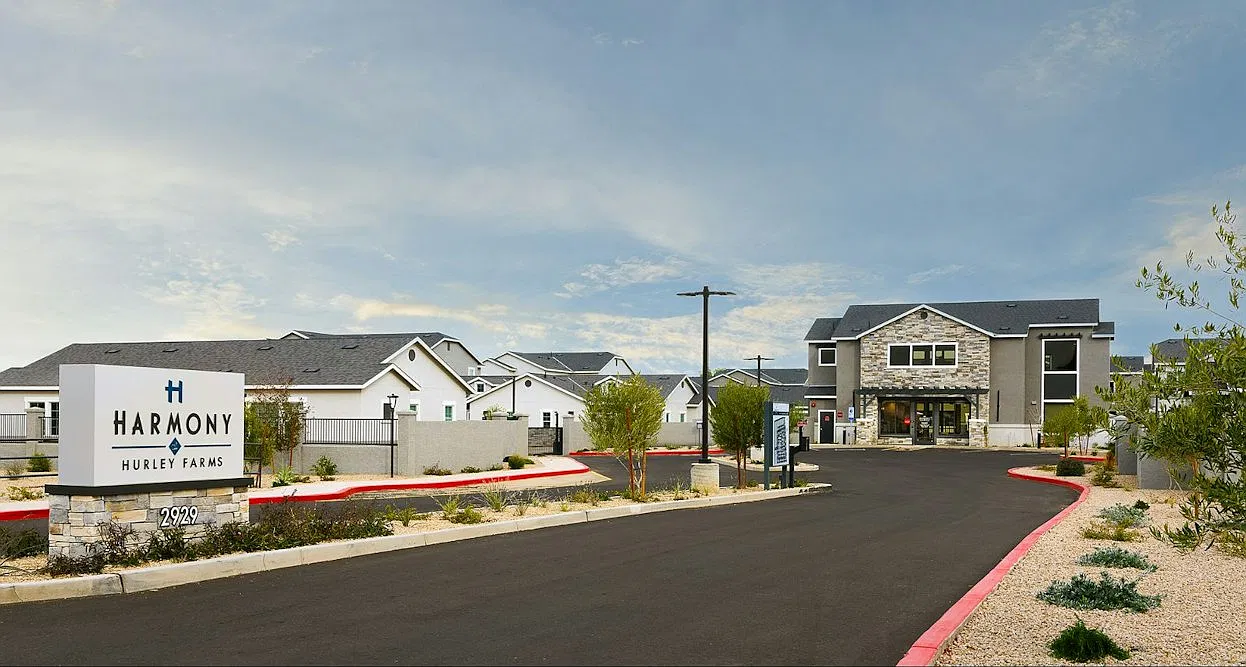 S 90th Ln, Tolleson — Photo 1