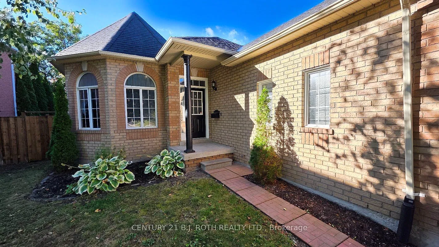 4 bed, $3,600 — Photo 2