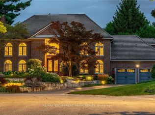 45 Peppertree Cres, Hamilton, ON L9G4L8