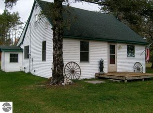 2936 SE Elm St, Kalkaska, MI 49646