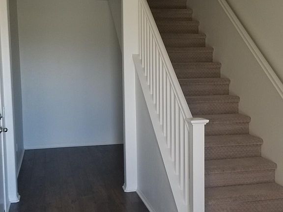 2nd image of 40987 Belleray Ave