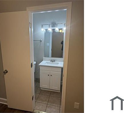 4th image of 5517 Goodman Ave