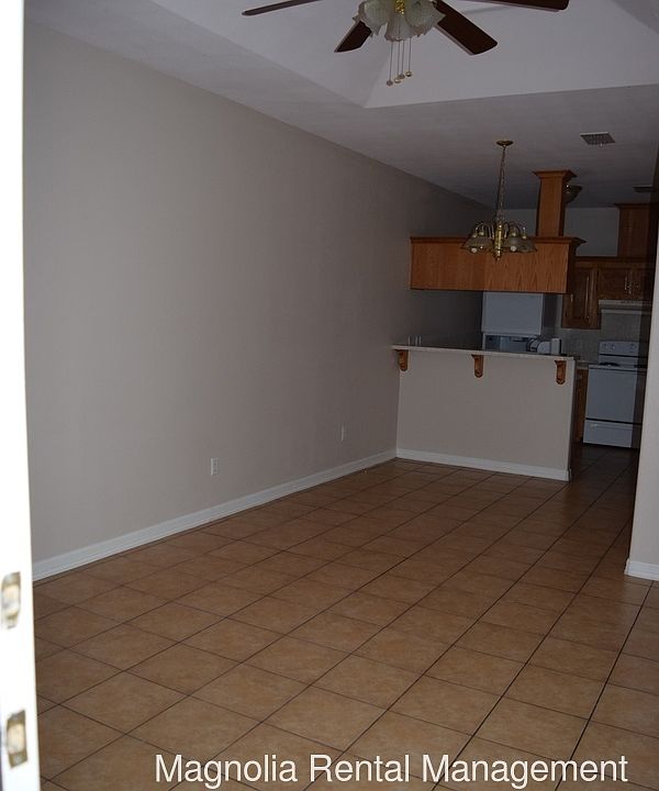 1st image of 601 Buena Vista Dr APT A
