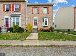 308 Goldsmith Ln, Newark, DE 19702