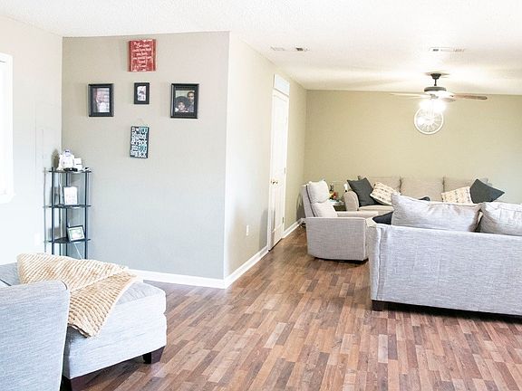 5th image of 214 Red Bird Ln