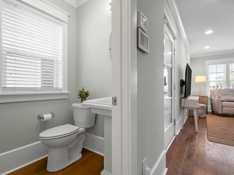 Powder room