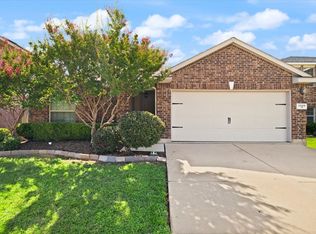 2808 Gardendale Dr, Fort Worth, TX 76120