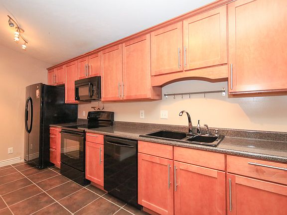 3rd image of 1670 Piper Ln APT 206