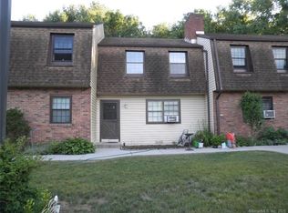 6 Homestead Ln #6, Brookfield, CT 06804