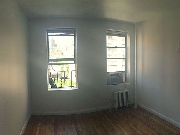 4th image of 240 E 28th St APT 22