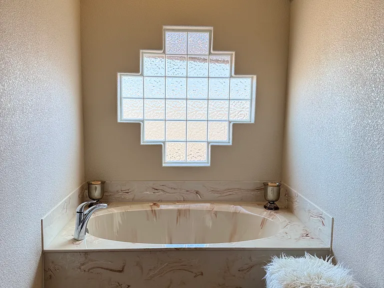 2399 E Klamath Loop — Photo 22