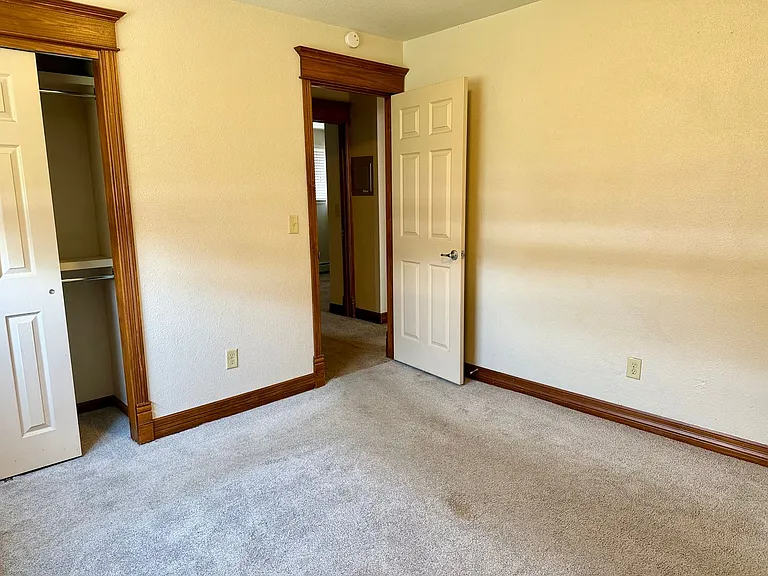 1628 Azalea Dr #4 — Photo 4