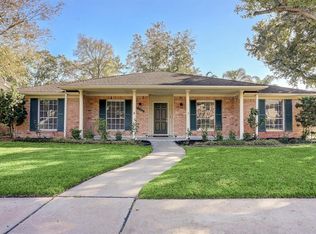 16438 Longvale Dr, Houston, TX 77059
