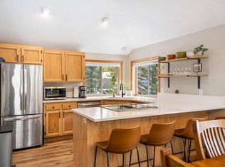 57709 Splitrock Ln, Sunriver, OR 97707