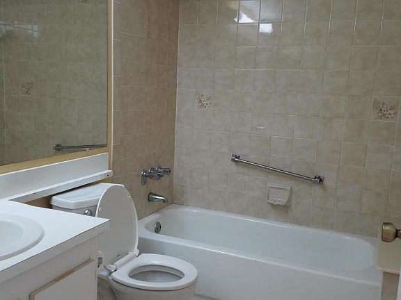 4th image of 819 Sky Pine Way APT A3