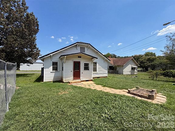 4th image of 308 School St