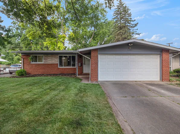 9487 Bassett St, Livonia, MI 48150