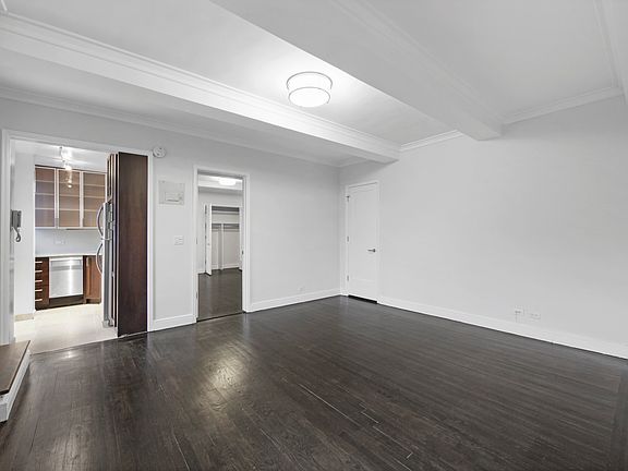 2nd image of 210 W 70th St APT 1505