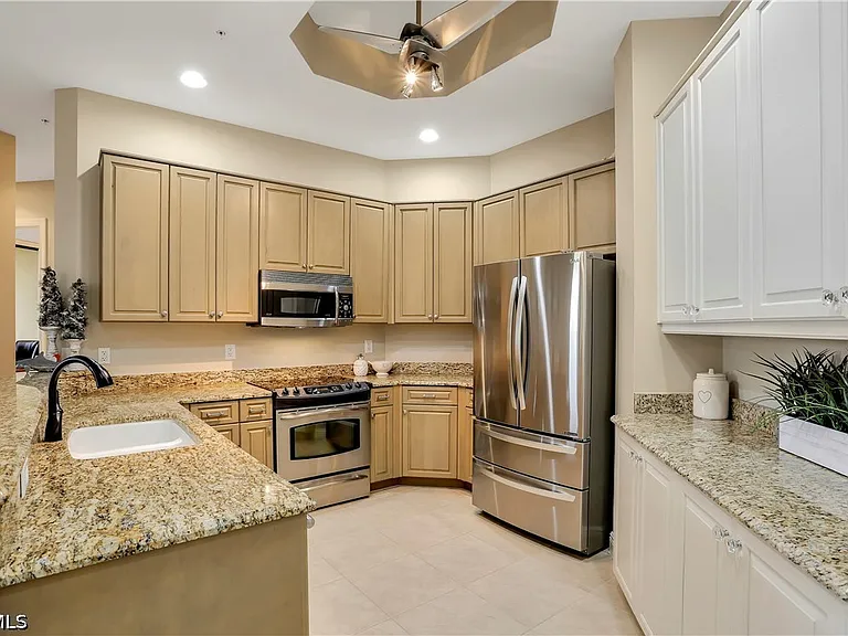 5781 Cape Harbour Dr #1410 — Photo 11