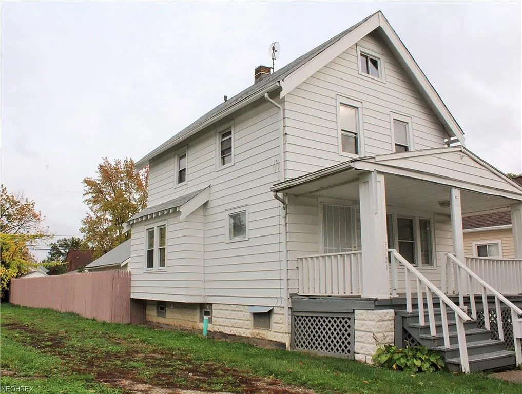 3721 W 139th St photo 1