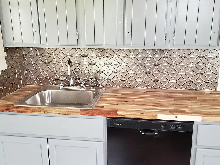 218 E Jackson St — Photo 11