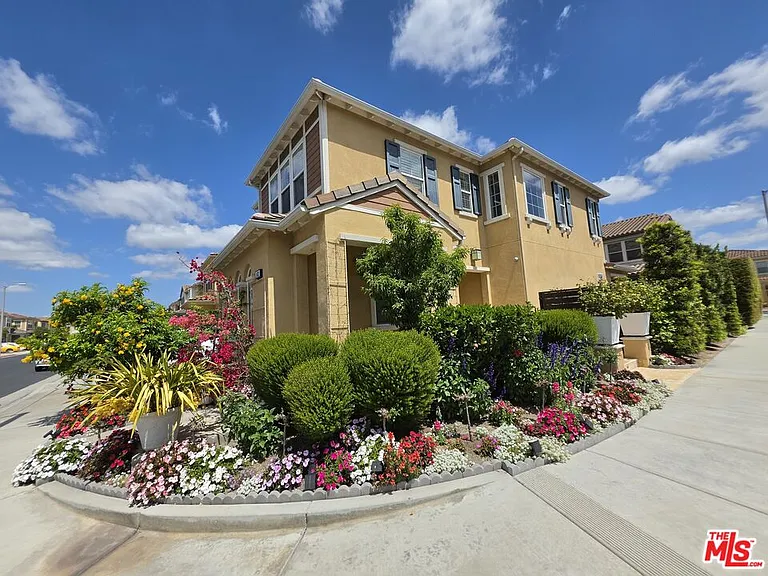 Blossom Ln — Photo 1