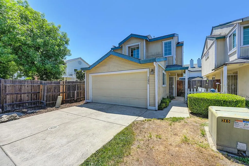 7238 Kallie Kay Ln photo 1