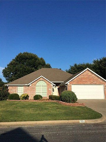 1st image of 321 River Oaks Ln