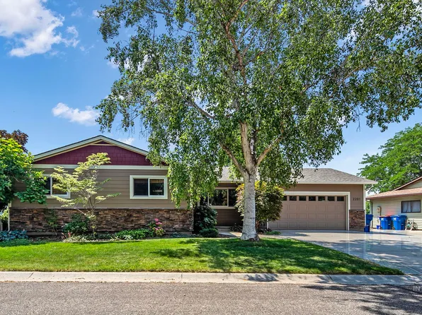 2201 E Dicky Cir, Eagle, ID 83616