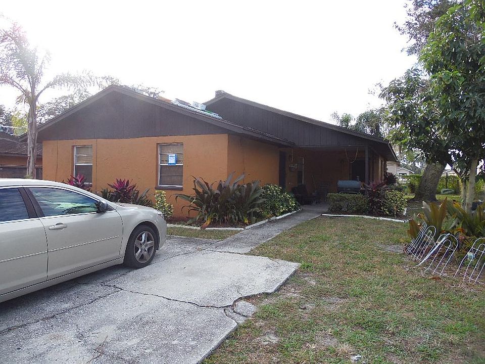 1st image of 2352 Chestnut Hills Dr