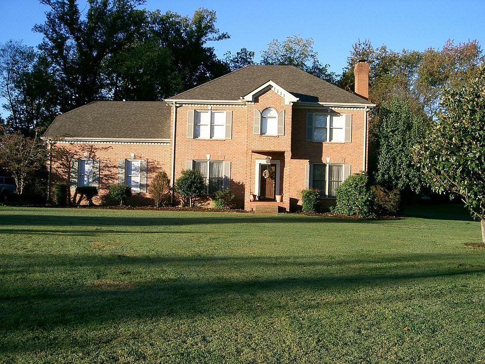 1st image of 608 Adelynn Ct S
