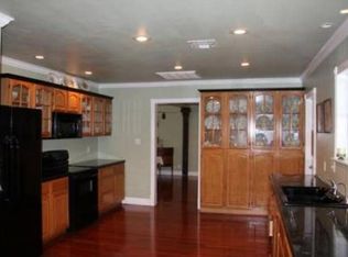 199 E Charles St, La Grange, TX 78945