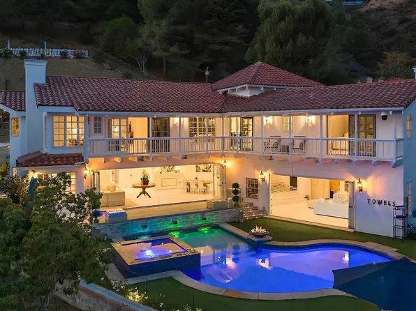 1423 Floresta Pl, Pacific Palisades, CA 90272