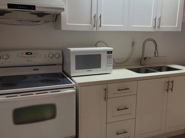 3249 Oakglade Cres, Mississauga, ON L5C 1X4