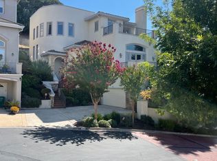 698 Via Rialto, Oakland, CA 94619