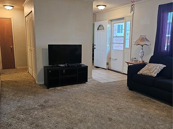 5th image of 1509 Amherst Ave
