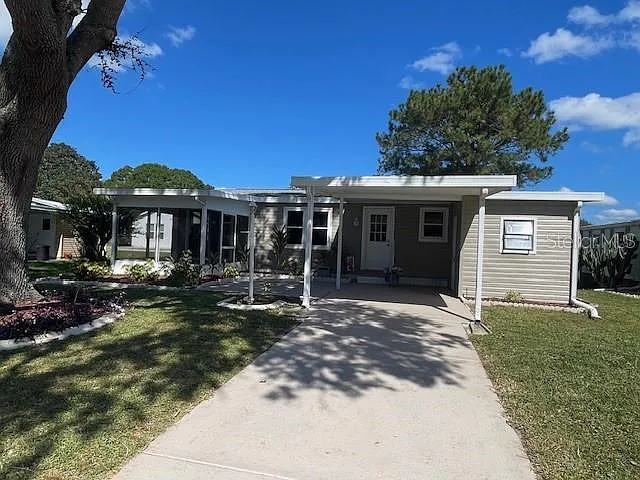909 Orchid St — Photo 3