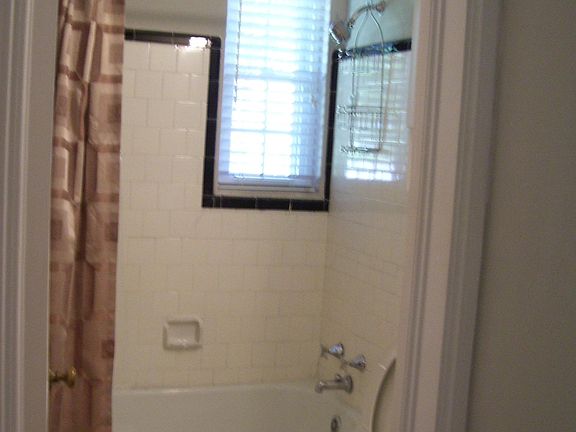 5th image of 100 Lewis Dr APT 22A
