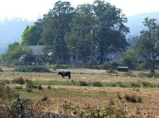 606 Netherland Rd, Trail, OR