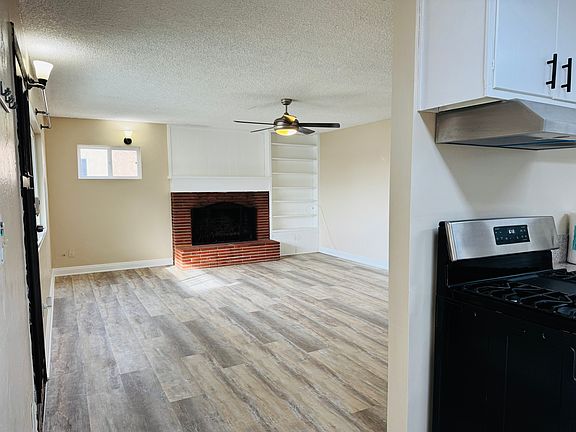 Spacious Dining / Family room