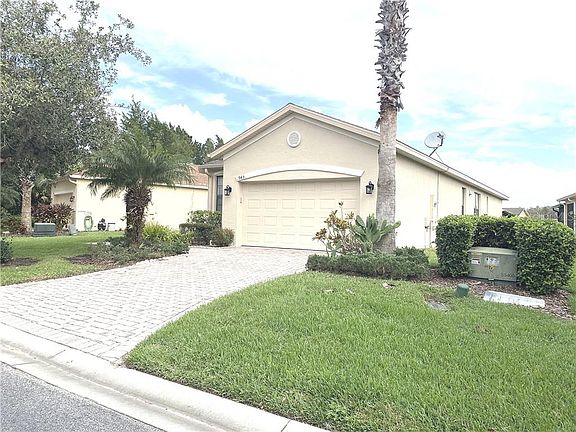 4th image of 945 Grand Canal Dr