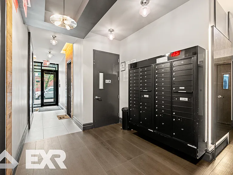 418 Lexington Ave #1E — Photo 12