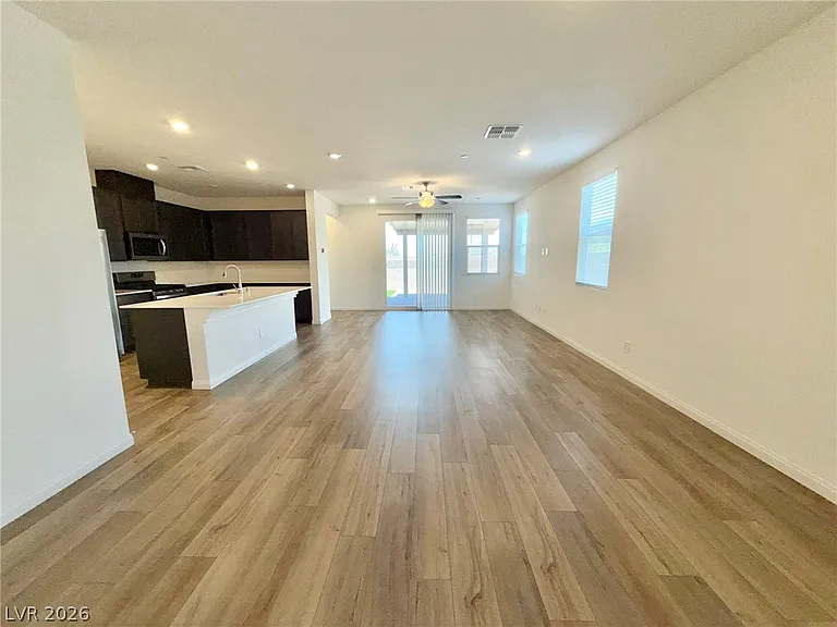 728 Wild Highlands Ln — Photo 3
