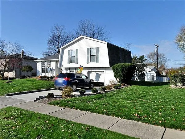 1251 Crestview St photo 1