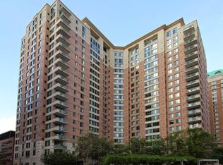 851 N Glebe Rd APT 310, Arlington, VA 22203